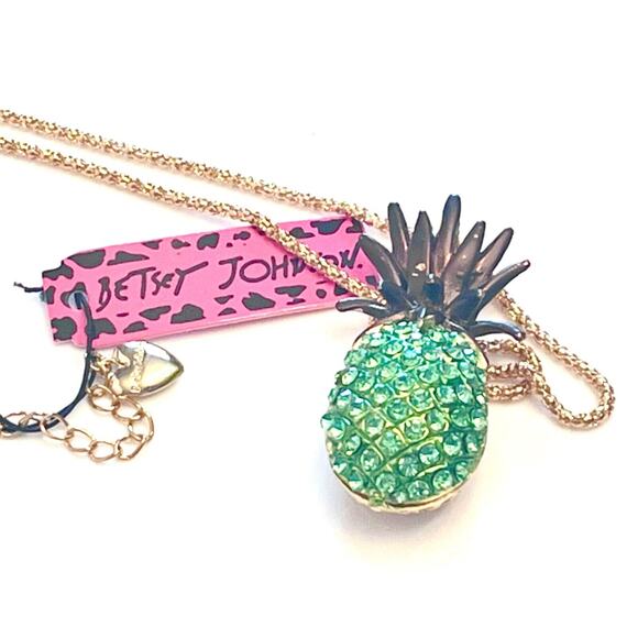 Betsey Johnson PINEAPPLE NECKLACE Green Rhinestone Pendant Gold Popcorn Chain - Picture 2 of 7